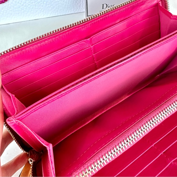 CHRISTIAN DIOR black patent zip around wallet on chain crossbody with pe… - Picture 9 of 16